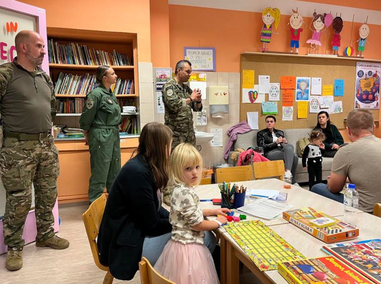 vojaki-bolnicarji, sb-novo-mesto-pediatricni-oddelek