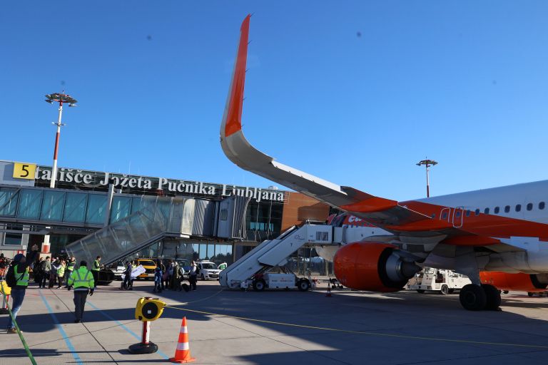 letalisce, brnik, easyjet