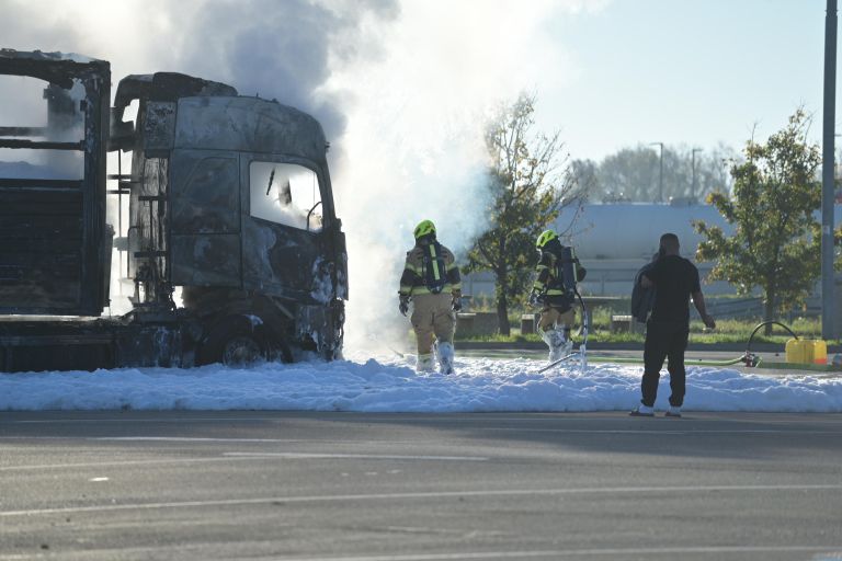 goreče-tovorno-vozilo, tovornjak, počivališče-murska-sobota