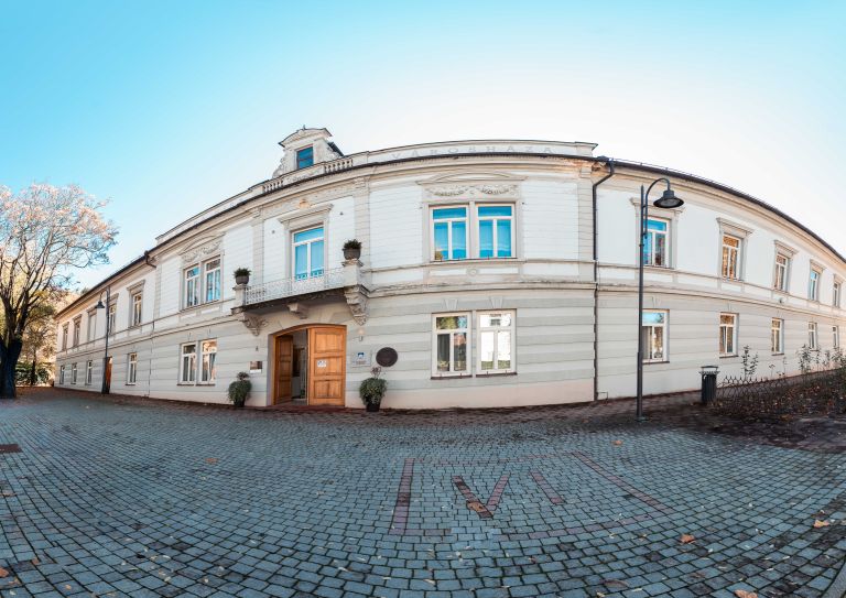 simbolična, občina-lendava, uprava