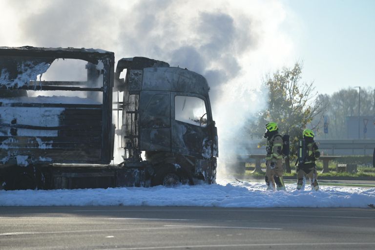 goreče-tovorno-vozilo, tovornjak, počivališče-murska-sobota
