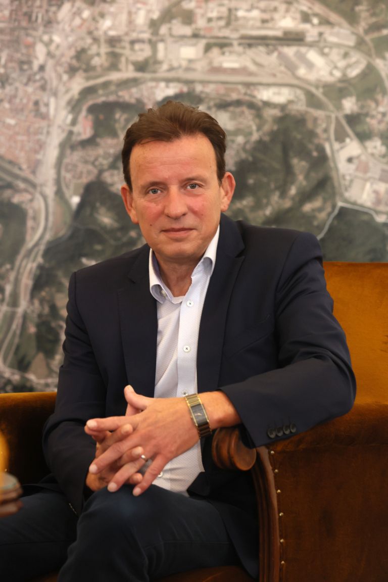 bojan šrot.jpg