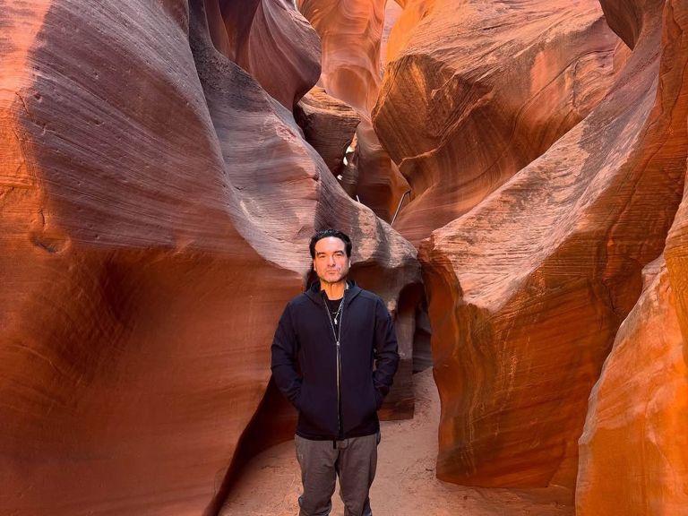 johnny galecki 4.jpg