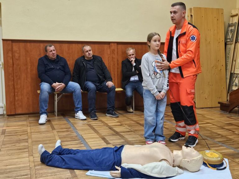 lukavci, defibrilator, obcina-krizevci