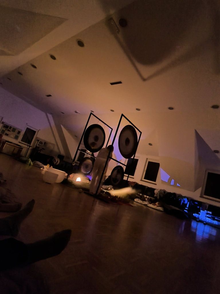 zvocna-gong-kopel, dvor, kd-dvor, irena-zupancic