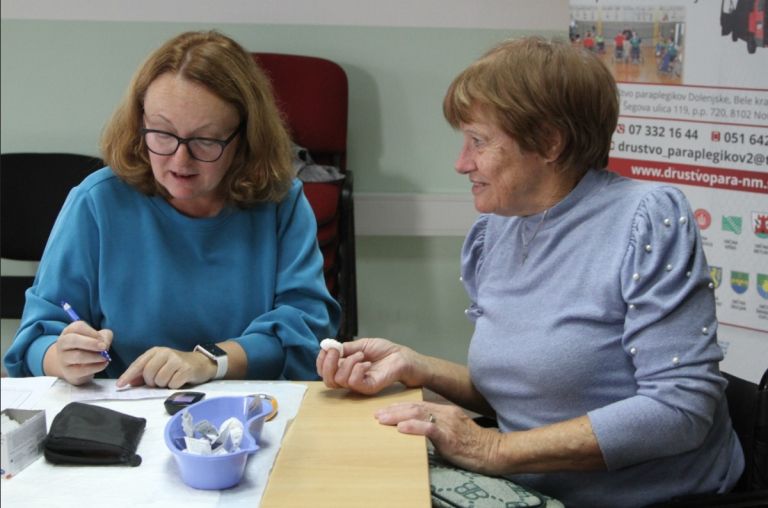 Zdravnica iz URI Soča Marijana Žen Jurančič