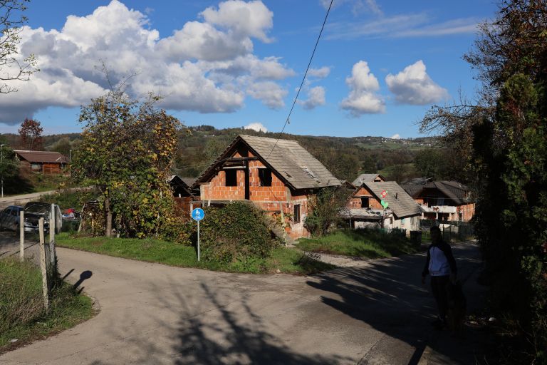 romsko-naselje-zabjak, romska-skupnost, romska-vas