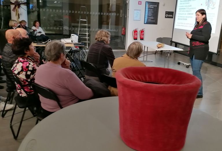 jana-lampe, skocjan, vodnjak