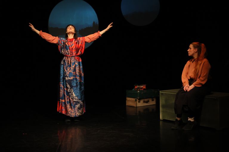 Predstava Jaz sem Alma