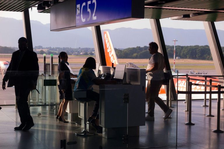 letalo, odpoved, letalisce