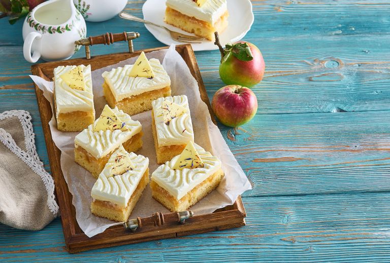 Hitri jabolčni kolač