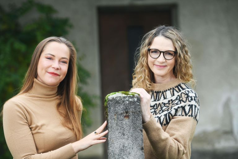 bronja-zakelj-in-lea-cok