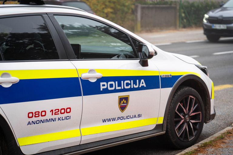 policija