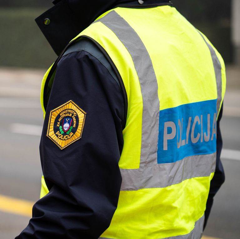 policija