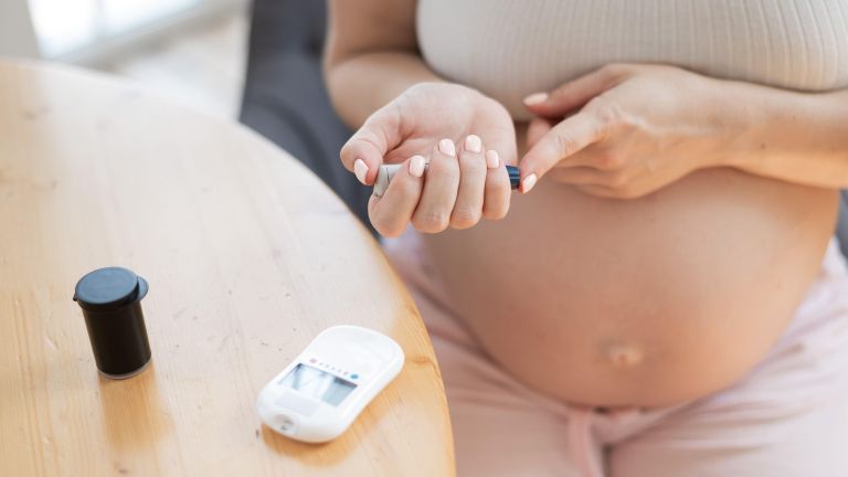 nosečnica, sladkorna bolezen, krvni sladkor