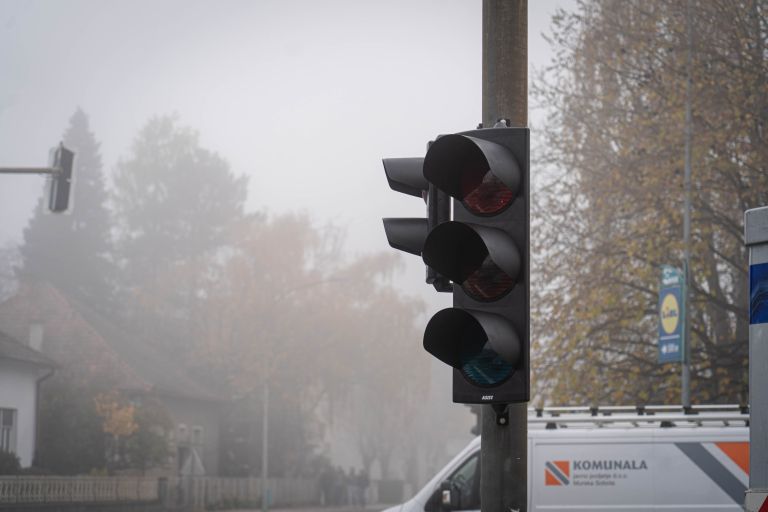 murska-sobota, delo, semaforji, križišče