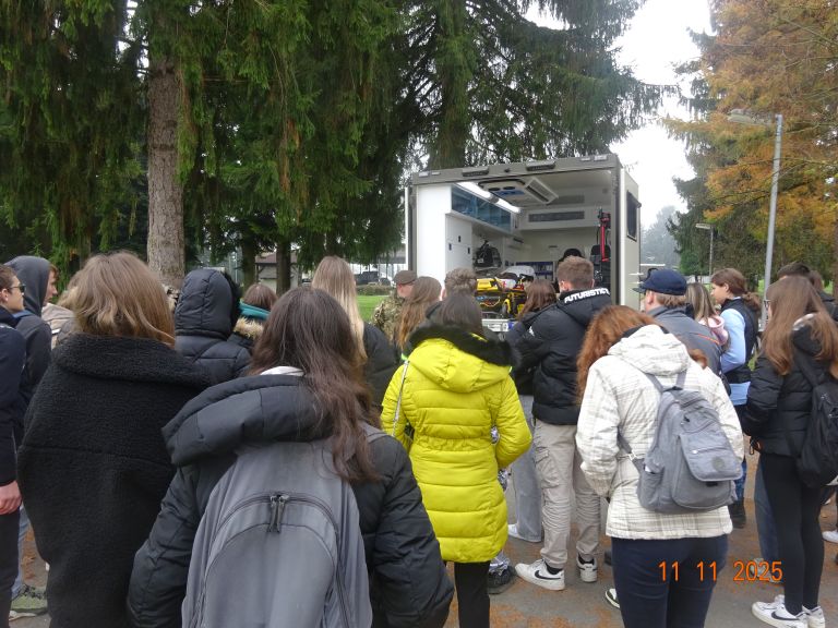 Ogled terenskega reševalnega vozila