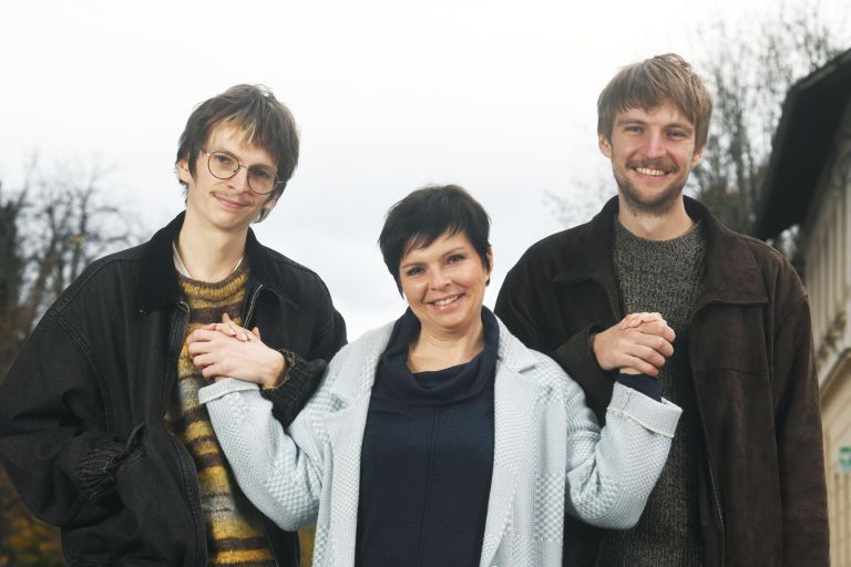 vesna-slapar-igralka