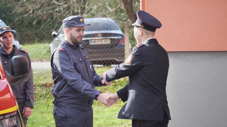 obcina-moravske-toplice, prenovljena-cesta, predaja-gasilskega-vozila