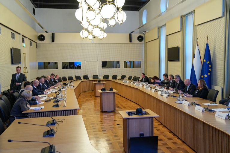 sprejem-zupanov, golob