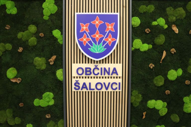 obcina-salovci, mansarda