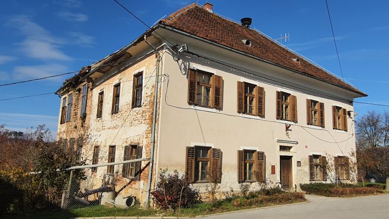 hb Stara šola Sveti Tomaž1.jpg