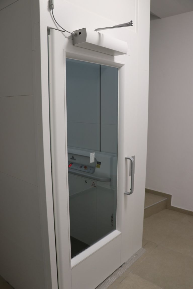 obcina-salovci, mansarda