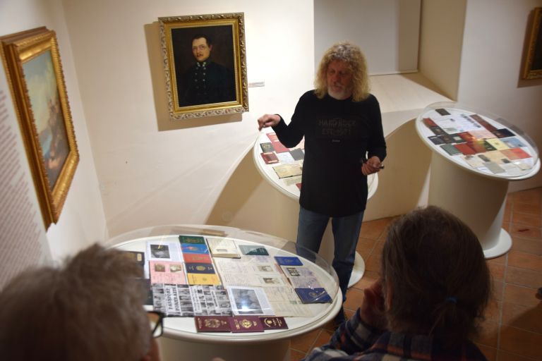 zlatko-šajhar, potne-listine, razstava