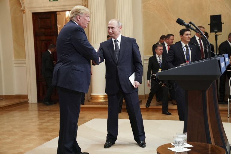 donald trump, vladimir putin, vrh v helsinkih.jpg