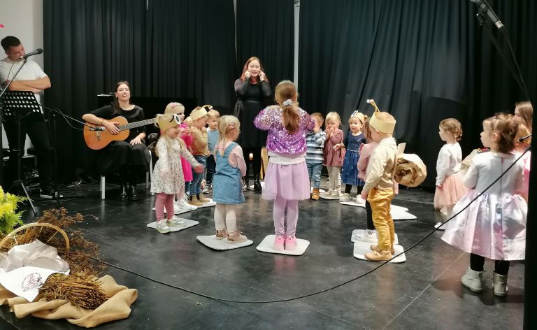 ajda, festival, bela-cerkev