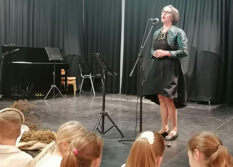 ajda, festival, bela-cerkev