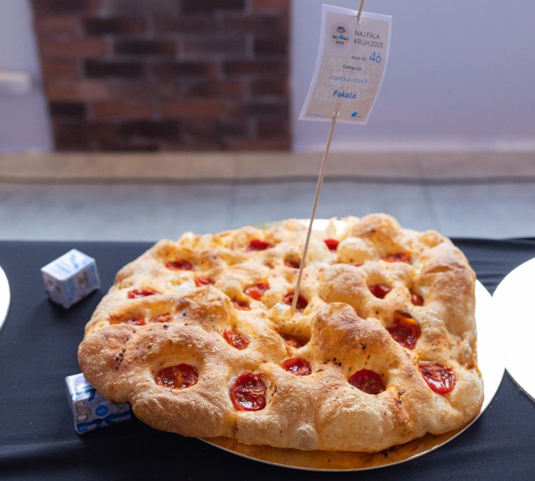 Zmagovalna fokača (Foto_Anže Krže_Mediaspeed).jpg