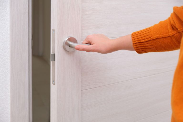 spalnica, pozar, zapiranje-vrat