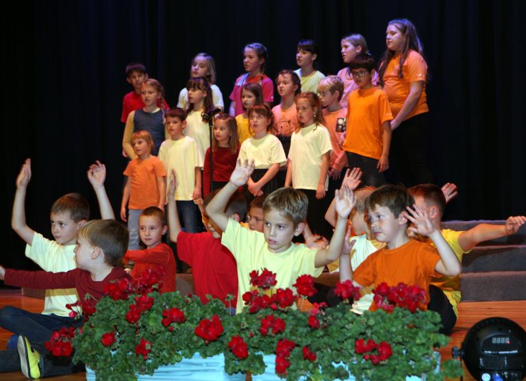 vesela-jesen, gomilsko