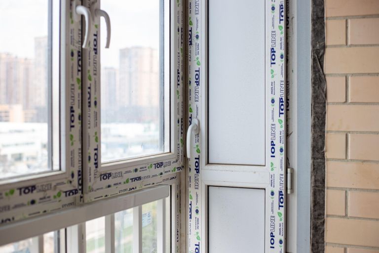 izolacija-hise, energetsko-ucinkovit, okna, vrata