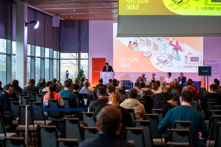 Dan odprte znanosti_panel (Foto_Marko Drobnjak).jpg