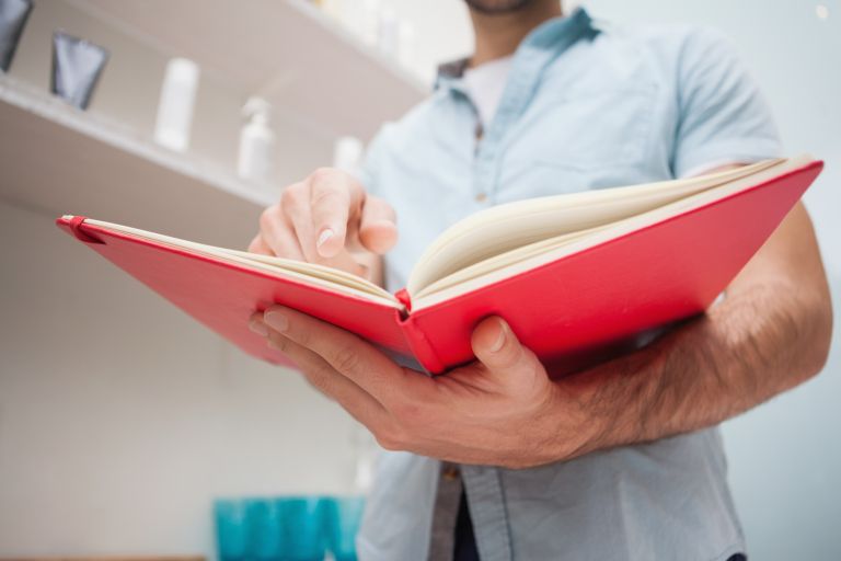 frizer, naročanje, zamujanje