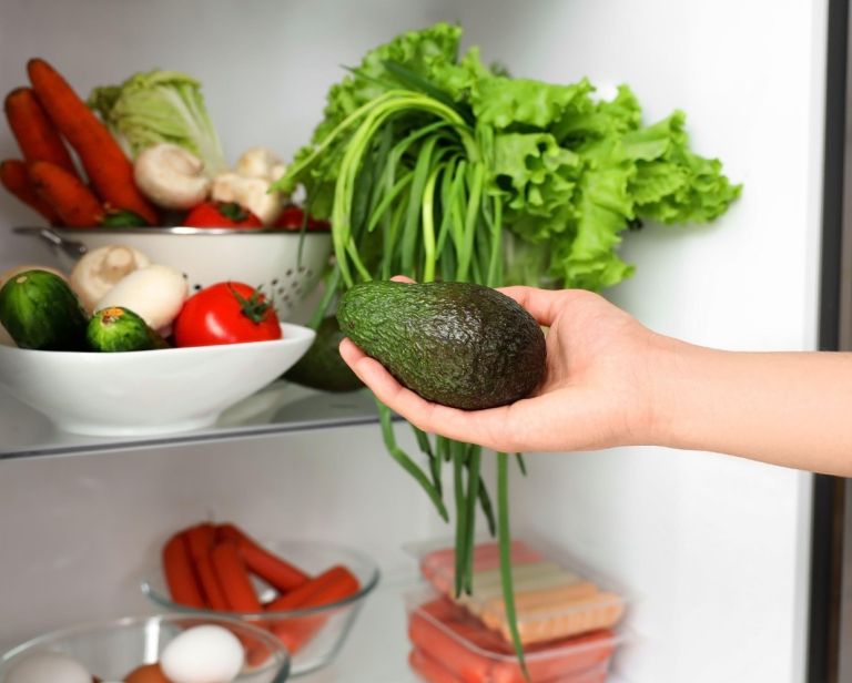 sveza-zelenjava, papirnata-brisaca, hladilnik