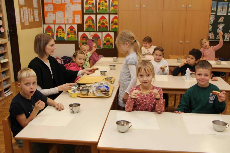 tradicionalni-slovenski-zajtrk, os-in-vrtec-otocec
