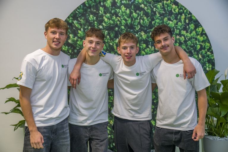 business-point, srecanje-poslovnih-partnerjev