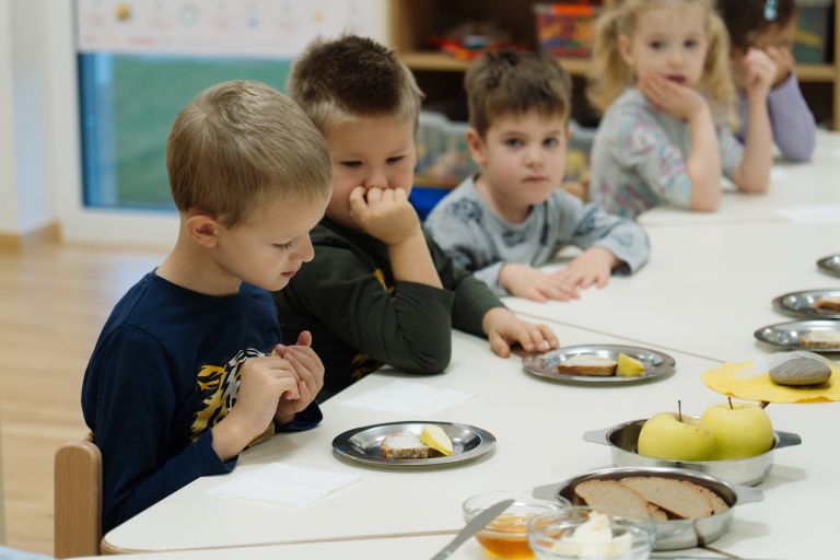 tradicionalni-slovenski-zajtrk, vrtec-soncek, sveti-jurij-ob-scavnici