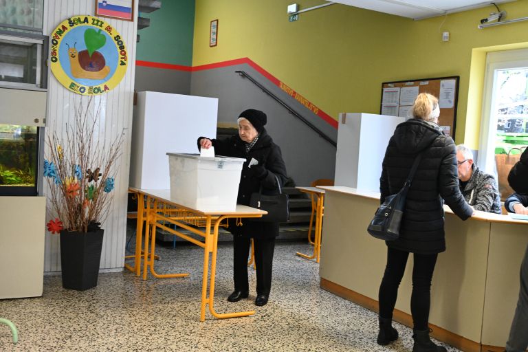 referendum-o-zakonu-o-pomoči-pri-prostovoljem-končanju-življenja.