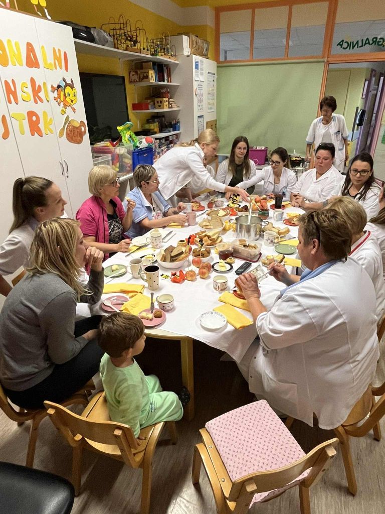 tradicionalni-slovenski-zajtrk-na-os-raka