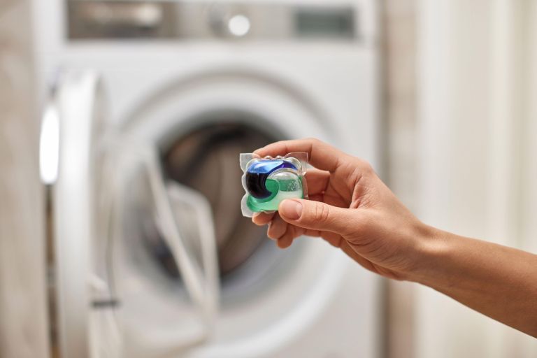 pranje-perila, zamrzovanje-detergenta