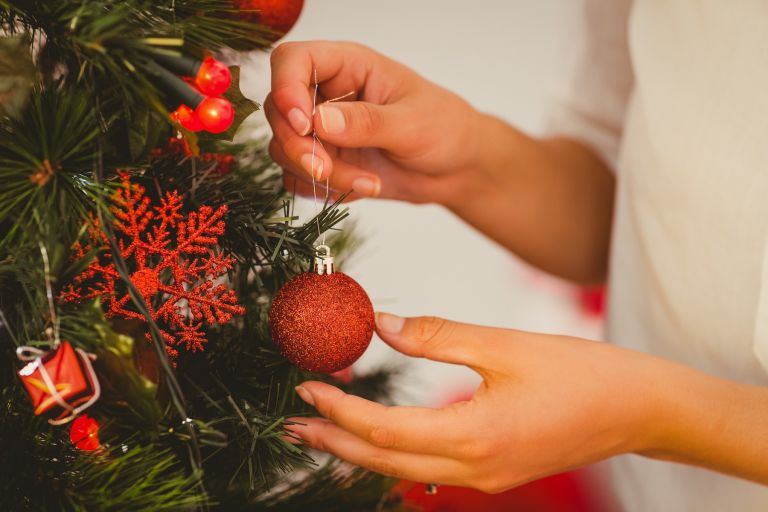 okrasevanje-bozicnih-jelk, prazniki