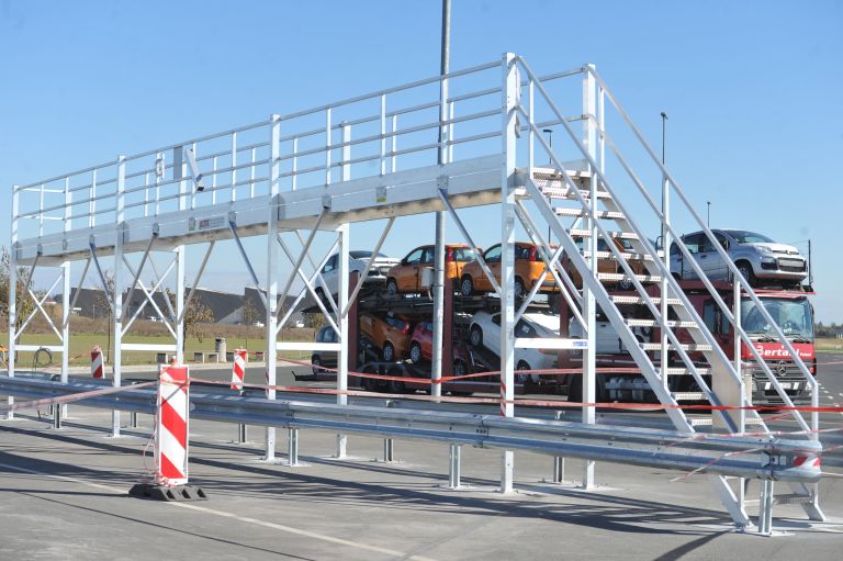 led, tovornjaki, avtocesta, čiščenje, sneg, Murska Sobota