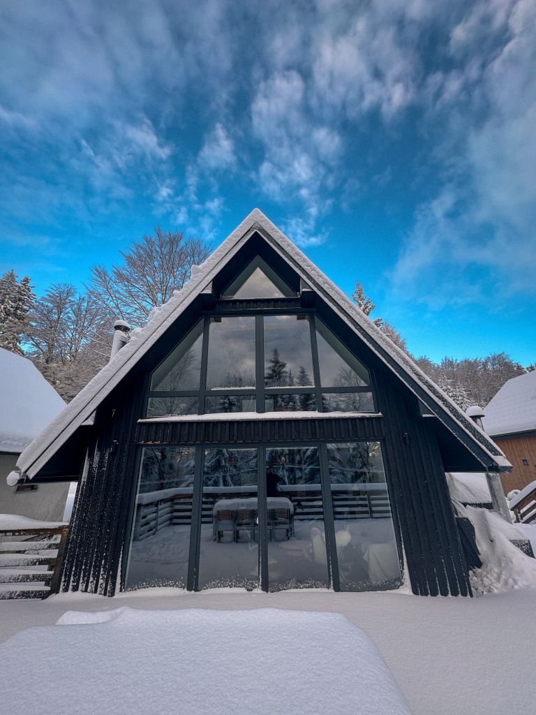 tim-kores-kori, brunarica, prenova