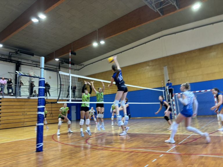 ok-lendava, starejse-deklice