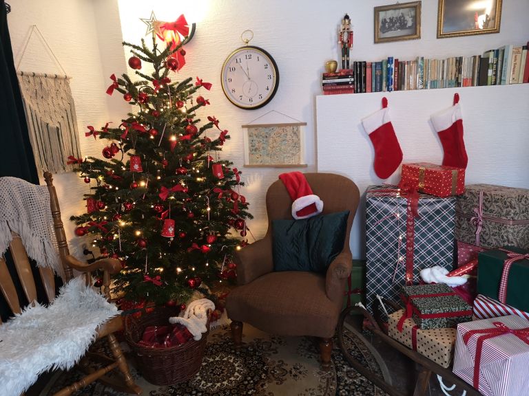 Božičkova pisarna.jpg