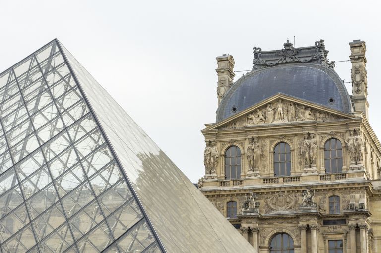 louvre.jpg